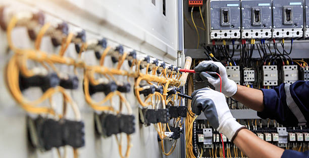 Professional Electrician technician working in Fayetteville, AR